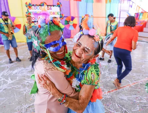 Bloquinho da Terceira Idade leva alegria e animação ao Carnaval de Lagarto