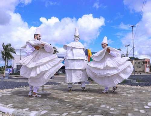 Prefeitura de Lagarto entrega monumento dos Parafusos na rotatória da entrada da cidade